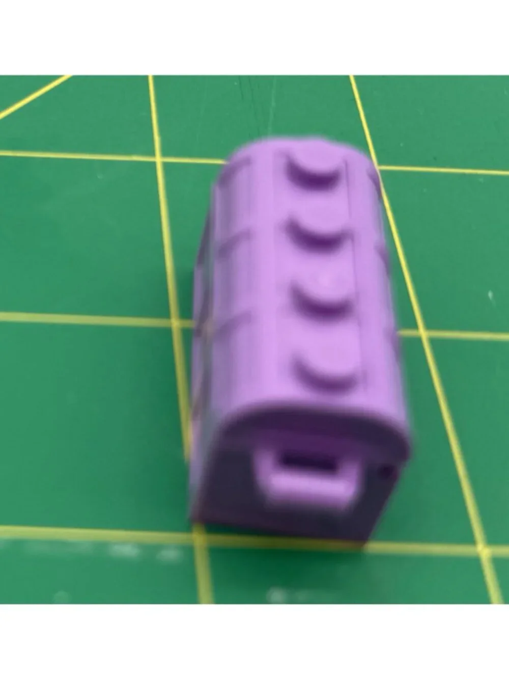 Lego 4738 Purple Treasure Chest Replacement With “Diamond”